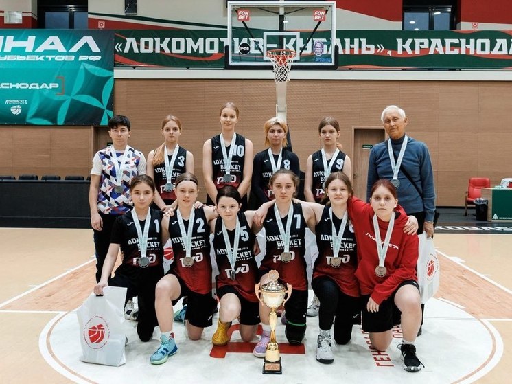 Запорожская команда заняла второе место на турнире по баскетболу