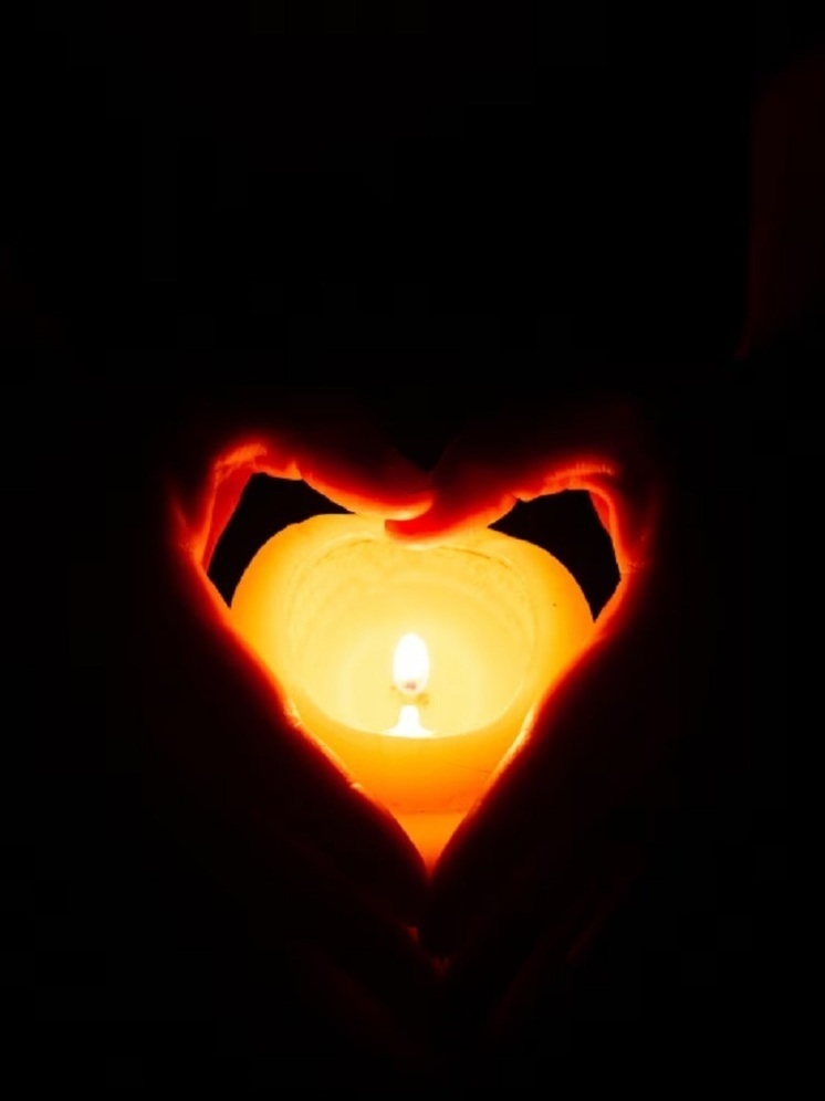 Петрозаводск зажжет свечи на набережной в знак поддержки жертв теракта