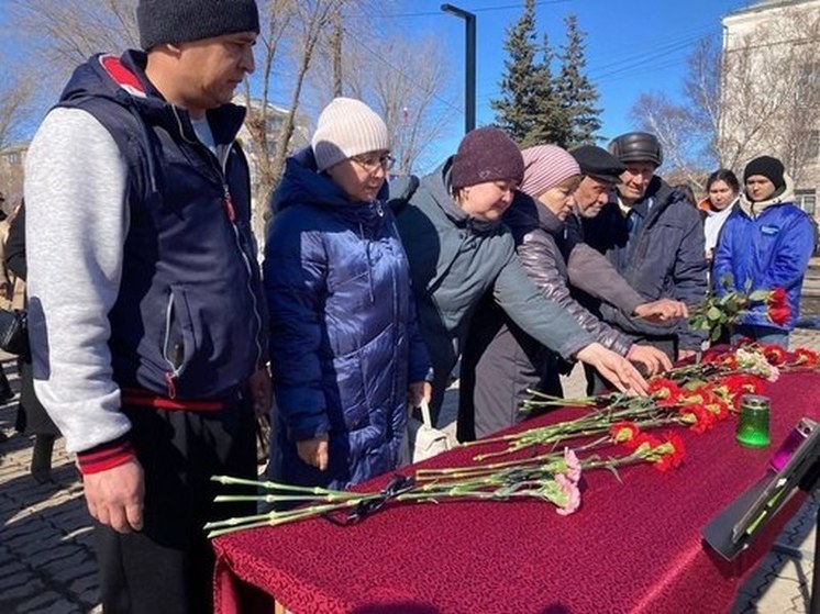 Жители разных уголков Башкирии скорбят по погибшим в Красногорске