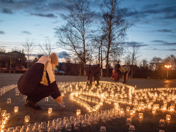 24 марта – день общенационального траура: в Тверской области скорбят о жертвах теракта в «Крокусе»