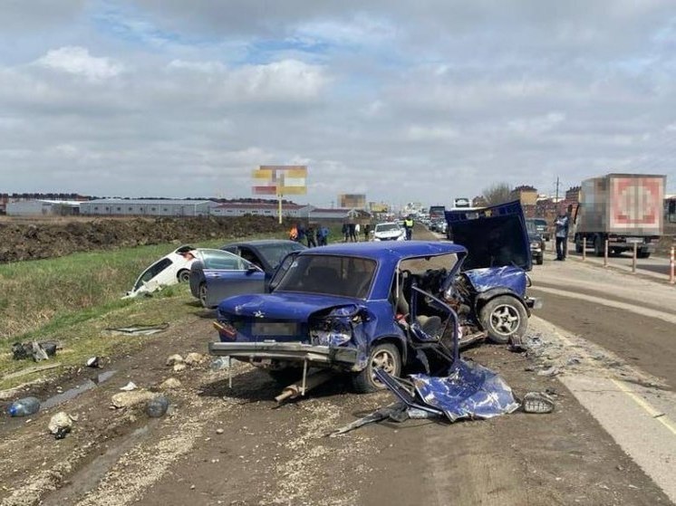 На Южном подъезде к Краснодару произошло массовое ДТП