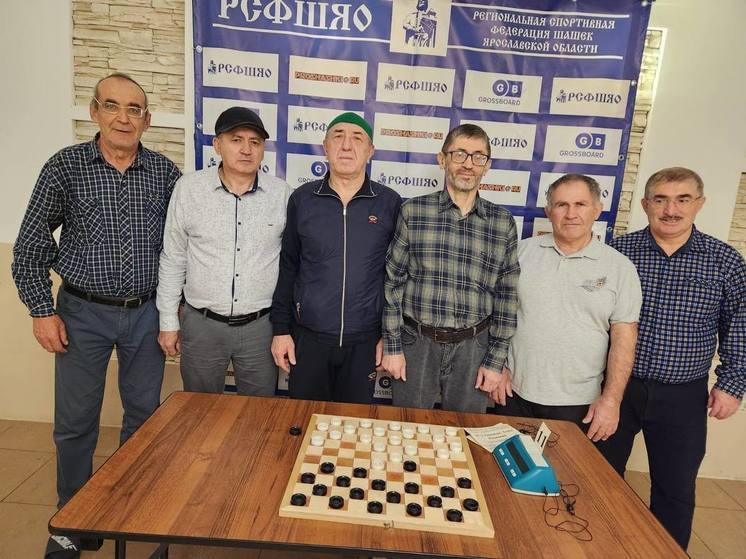 Дагестанцы борются на Чемпионате России по шашкам