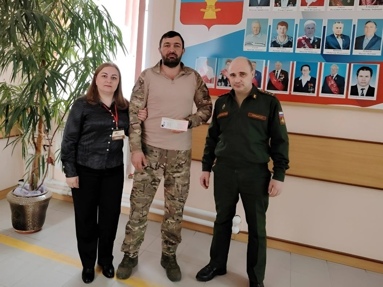 Боец СВО из Ливенского района получил удостоверение ветерана боевых действий