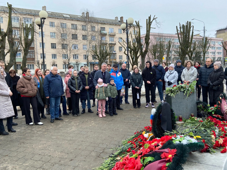 Во Владимире прошла акция в память о погибших в "Крокус сити"