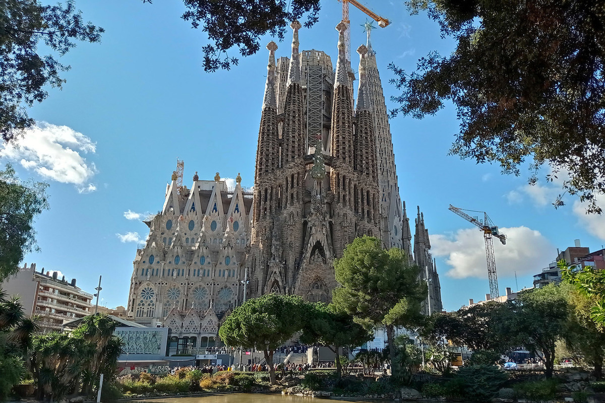 The completion date for the Sagrada Familia cathedral in Barcelona has been announced