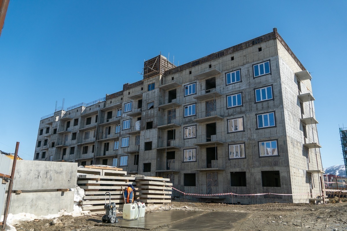 В Южно-Сахалинске для переселенцев строят два дома с зонами отдыха - МК  Сахалин