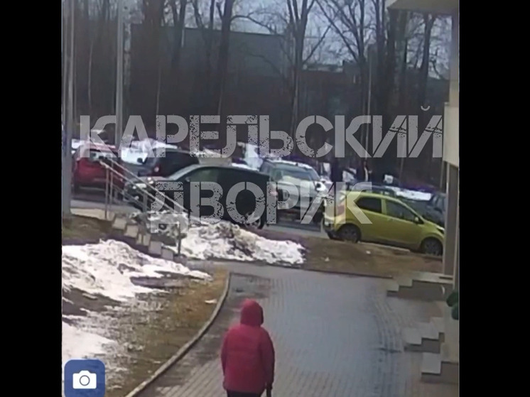 Молодые хулиганы взорвали петарду на парковке в Петрозаводске в день траура