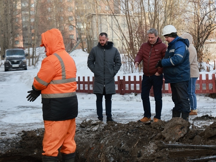 Дмитрий Морев оценил ход работ по устранению утечек на сетях водопровода