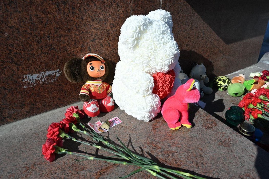 Южный Урал скорбит по жертвам теракта в «Крокусе». Фото