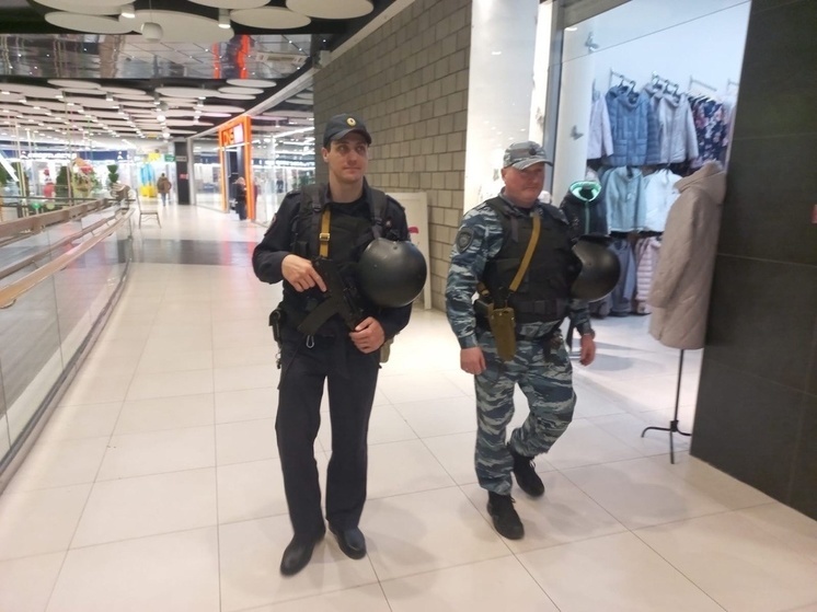 В курских торговых центрах усилены меры безопасности
