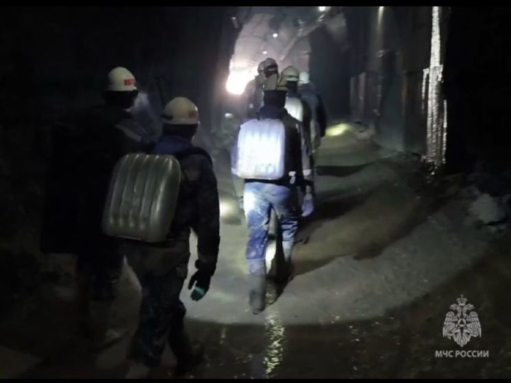 В Приамурье с видеокамерой обследовали горные выработки внутри рудника «Пионер»