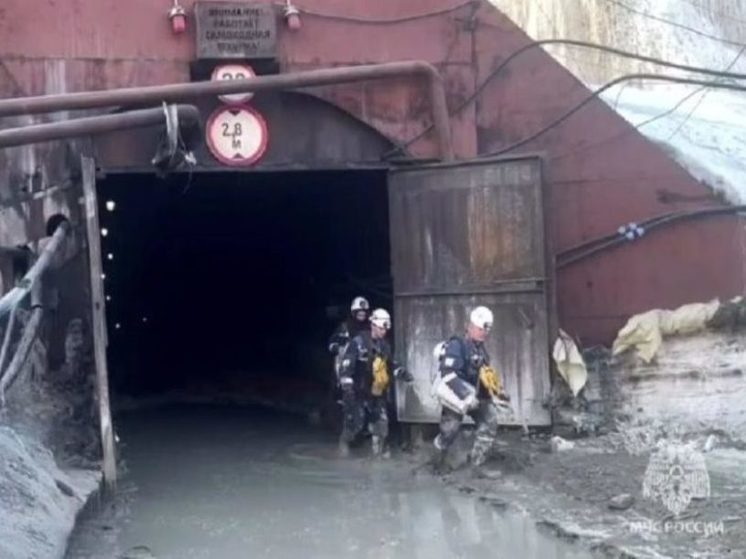 Лед и глину обнаружили в выработке на руднике «Пионер» в Амурской области