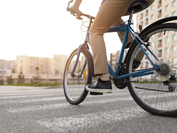 В Орле 17-летний парень украл дорогостоящий велосипед из подъезда дома