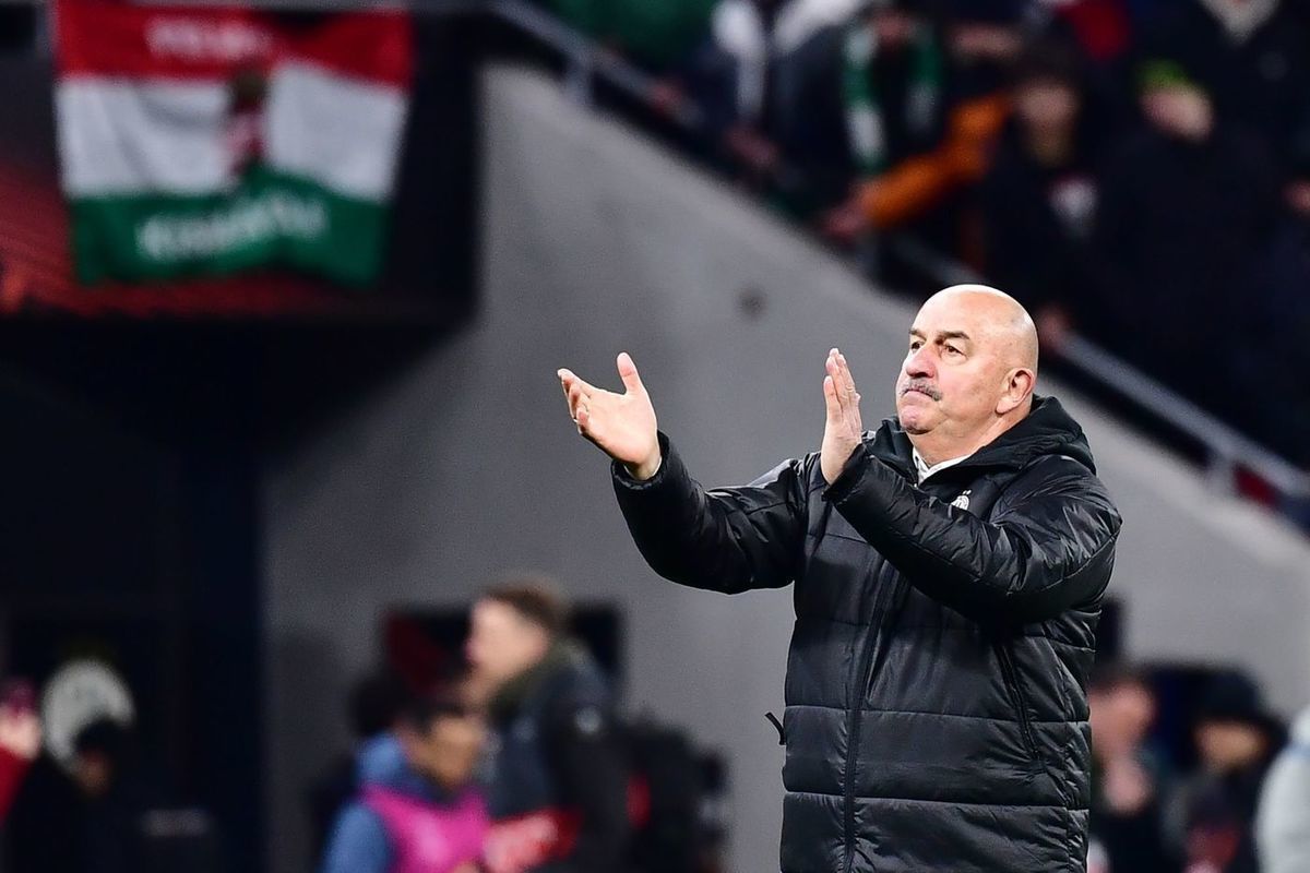 СМИ: Черчесов может возглавить сборную Азербайджана