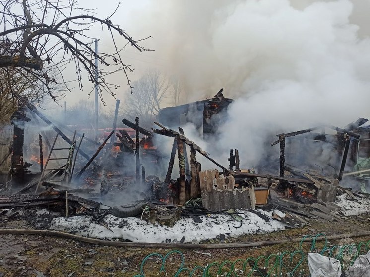 За сутки под брянским Карачевом сгорел еще один дом