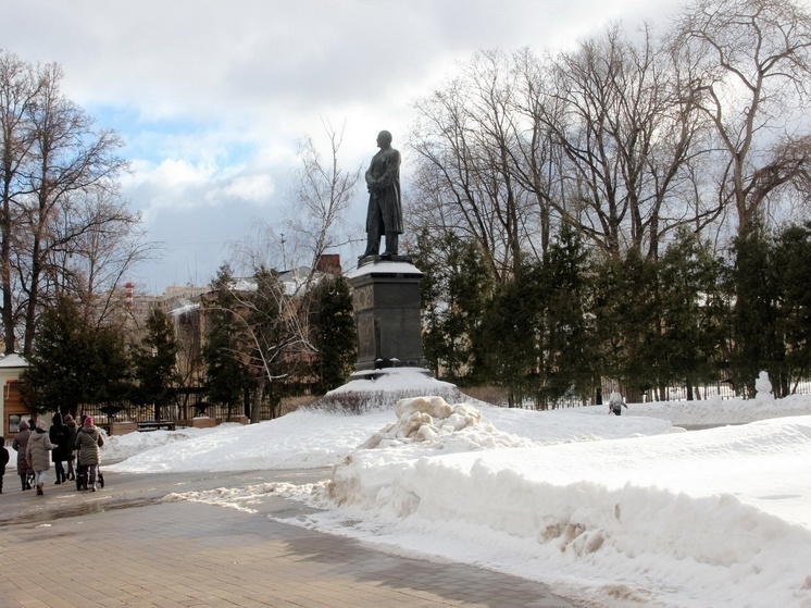 Памятник Вересаеву около парка в Туле взят под охрану