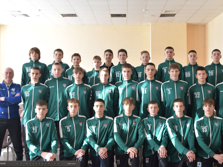 Футболисты тамбовской «Академии футбола» победили в Волгограде