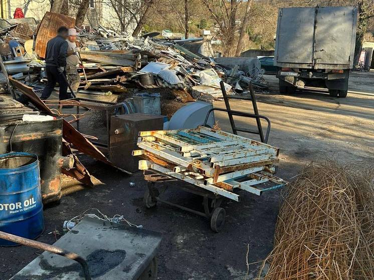В Сочи наложили арест на 1 тонну металла