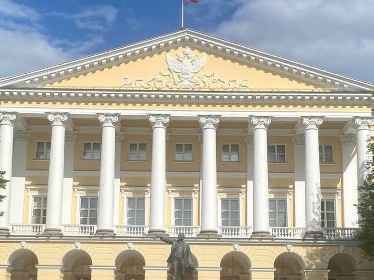 Смольный потратит более 18 млн рублей на губернаторский прием ПМЭФ-2024