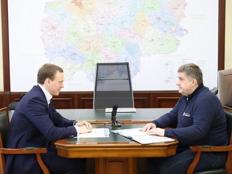 Павел Малков провёл встречу с главой Росавтодора Романом Новиковым