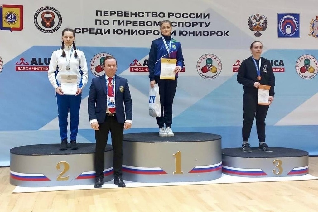 A strong woman from the Yamalo-Nenets Autonomous Okrug took silver at the Russian Kettlebell Lifting Championship