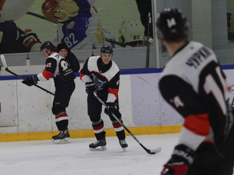 Тамбовская хоккейная молодежка сделала уверенный шаг к полуфиналу НМХЛ