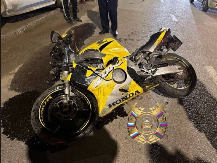 В Краснодаре водитель мотоцикла погиб после столкновения с легковушкой