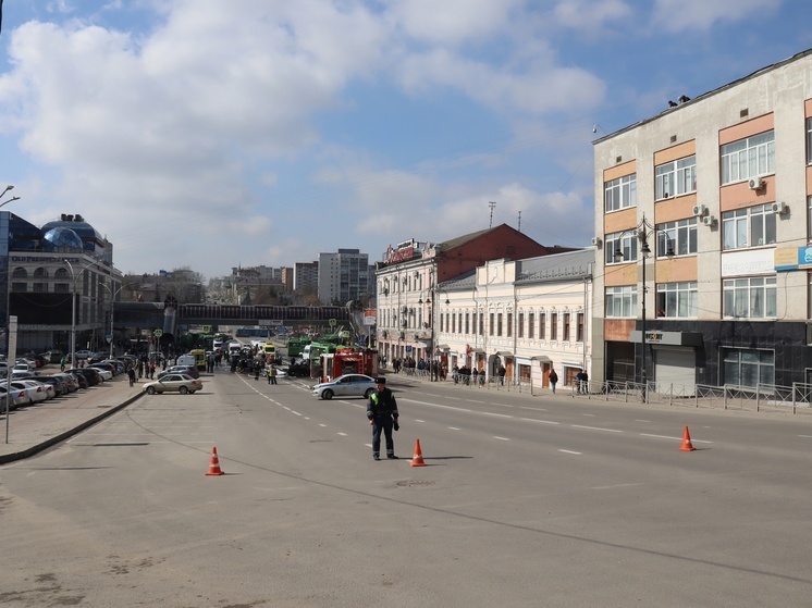 После ДТП на улице Дзержинского в Курске 6 человек госпитализировали