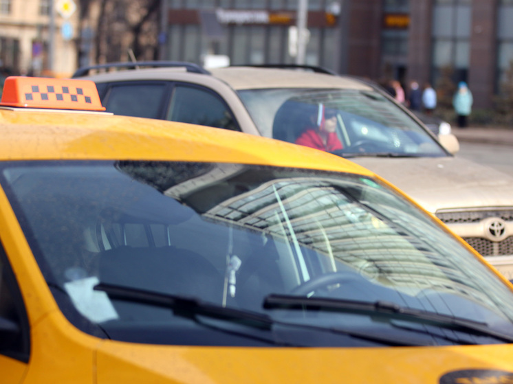 Яндекс вернет полную стоимость поездок на такси в случае массовых эвакуаций
