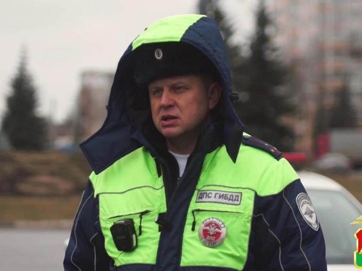 Брянские автоинспекторы помогли беременной женщине добраться в больницу