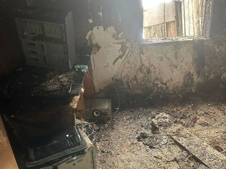 Из-за пожара в кузбасском доме погибли трое детей