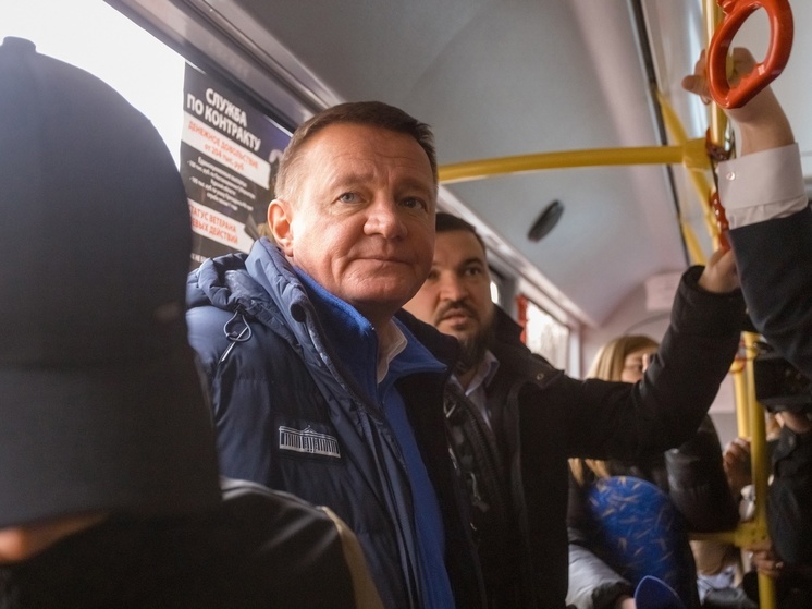 Курский губернатор Старовойт заявил о необходимости заменять старые автобусы на новые