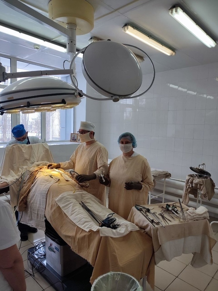 Пожилой женщине из Воронежской области удалили двухкилограммовую опухоль