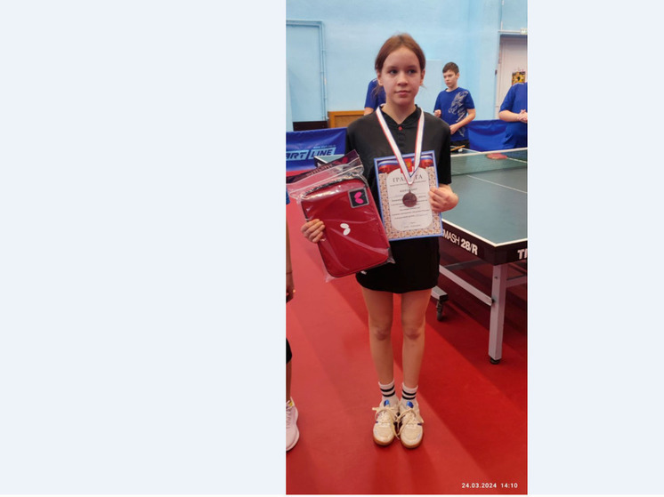 Юная теннисистка из Геническа привезла медаль с турнира в Ялте