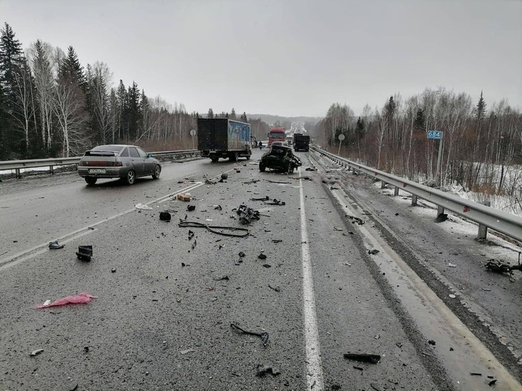  В Красноярском крае произошло смертельно ДТП с грузовиком