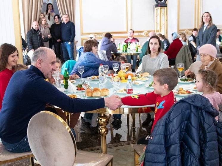 В КЧР прибыли 238 беженцев из Белгородской области, из них более 100 детей