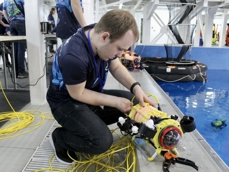 В Астрахани определили победителей соревнований по подводной робототехнике