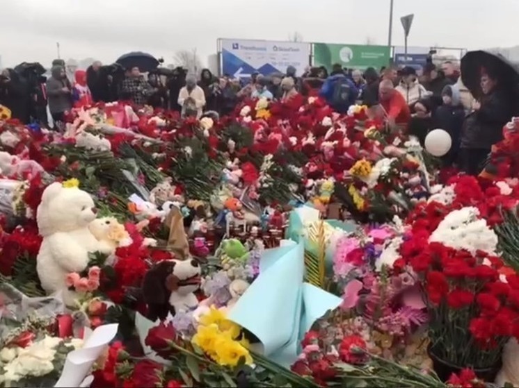 На месте «Крокус Сити Холла» 57% опрошенных хотят видеть мемориал