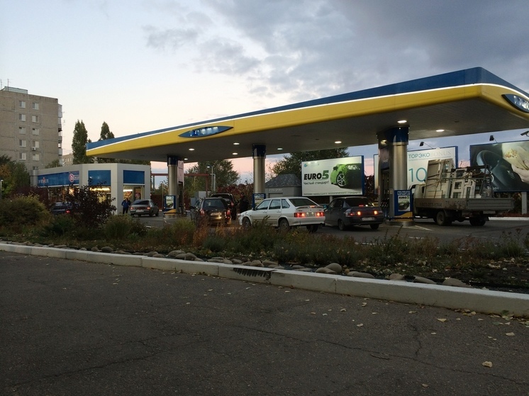 В Саратовской области выросла цена на бензин