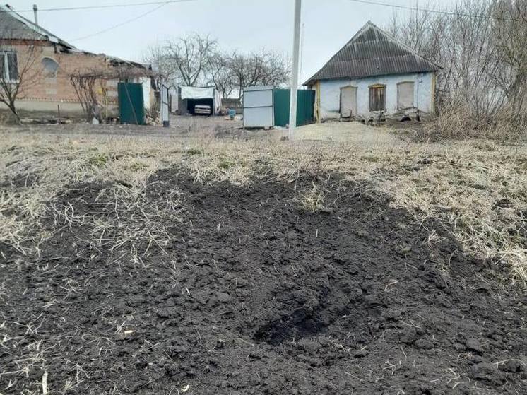 В поселке Теткино Курской области после обстрела повреждены шесть домов
