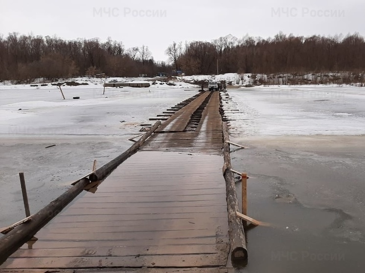 МЧС предупредило о закрытии ледовой переправы через Суру в районе Шумерли