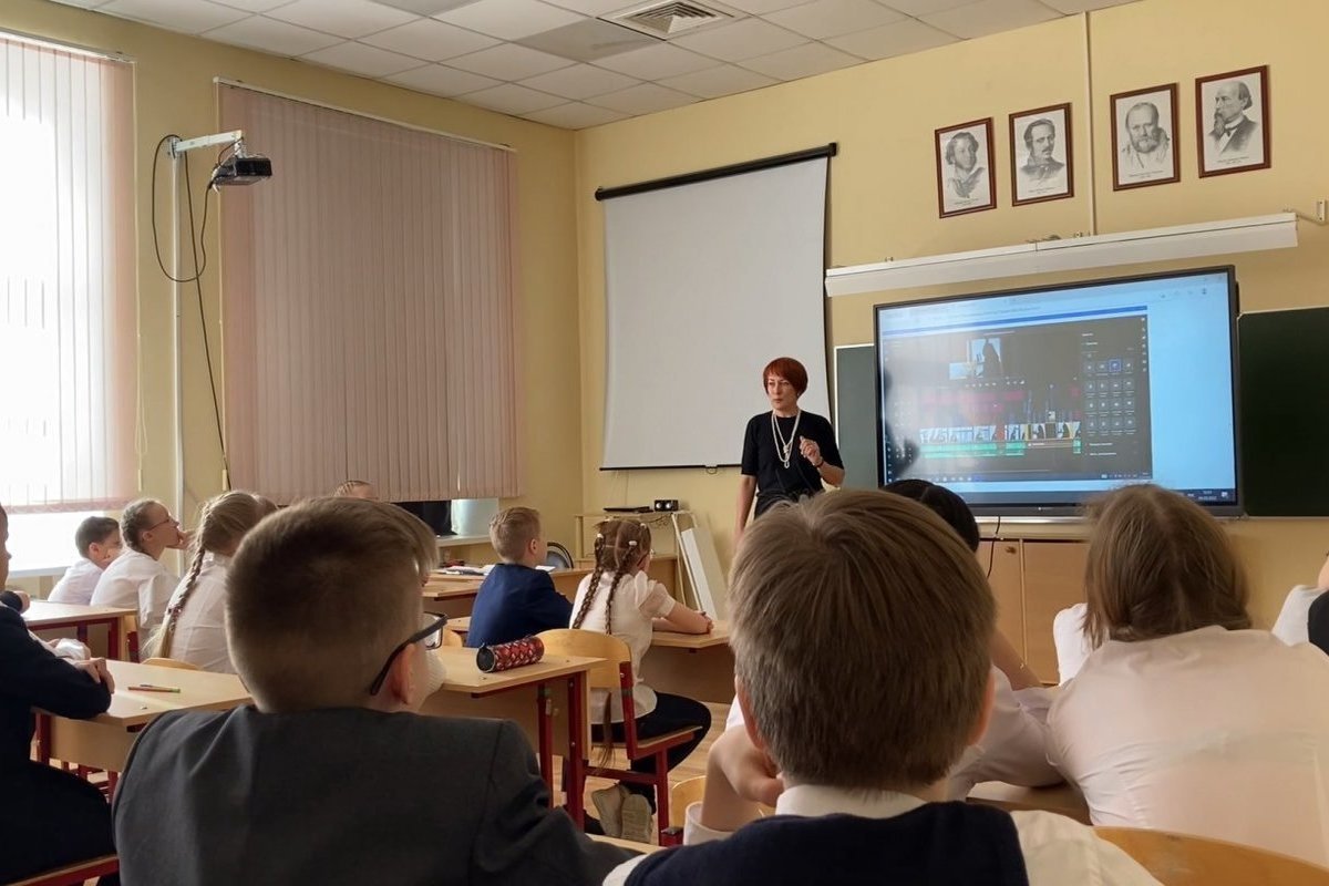 Костромской губернатор подписал распоряжение об увеличении подушевого финансирования школ