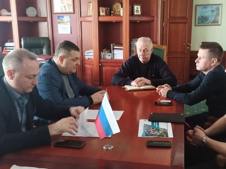 Бердянск продолжает активно готовиться к курортному сезону
