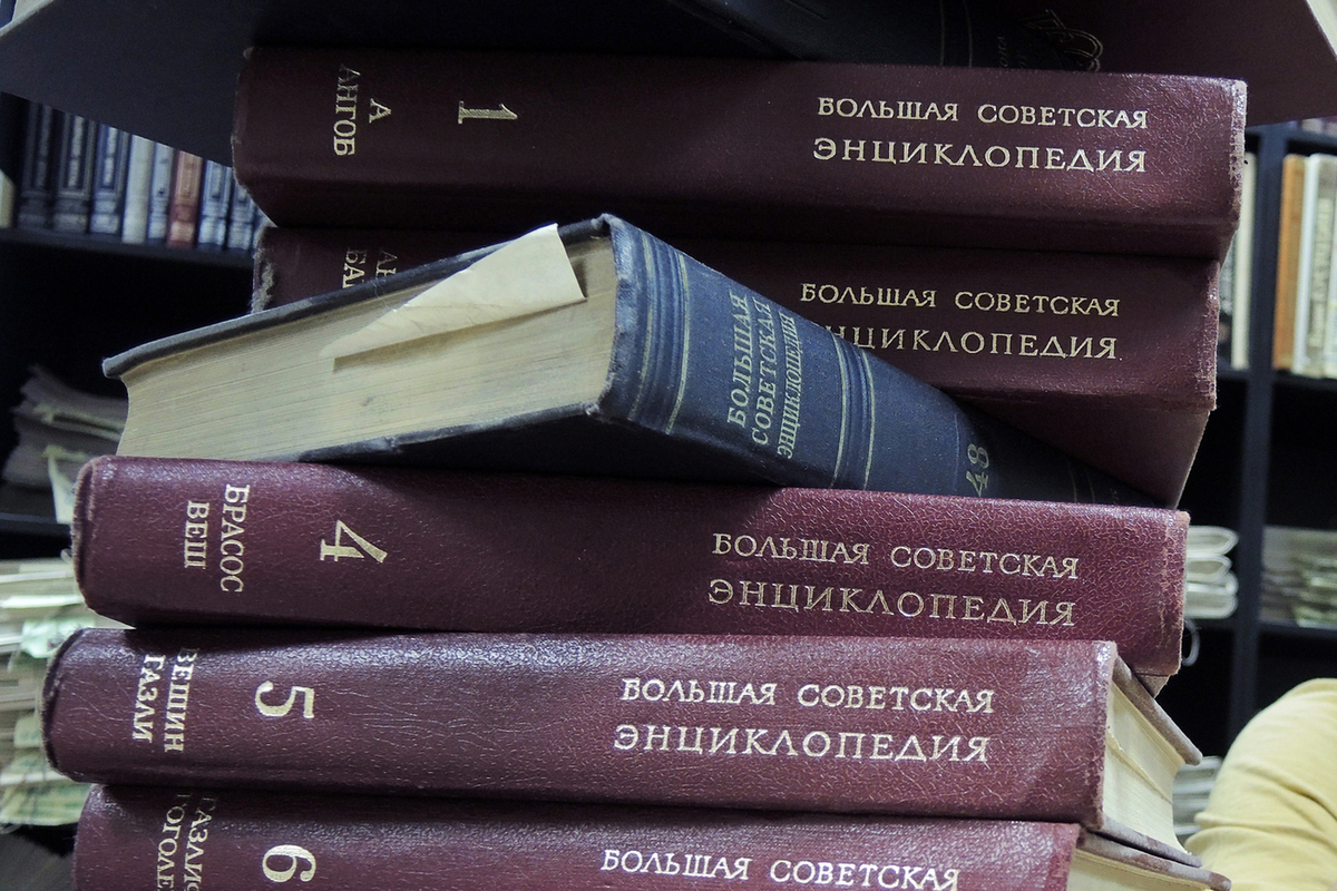 How to reorganize Russian Wikipedia: all attempts led to nothing