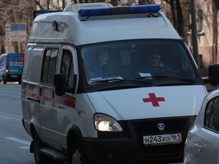 В Ростове водитель «Форда» пострадал в аварии