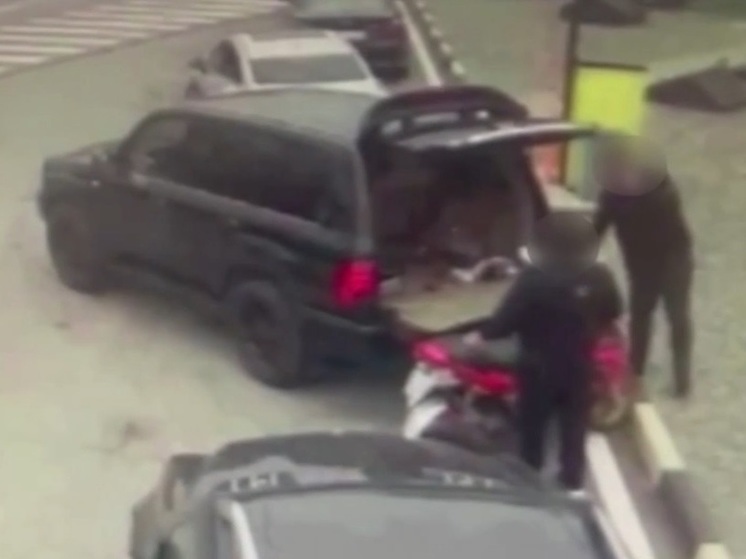 В Сочи двое приезжих подозреваются в краже мотоцикла с парковки АЗС