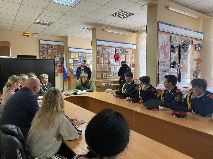 В Скадовске сотрудники Следкома встретились с кадетами