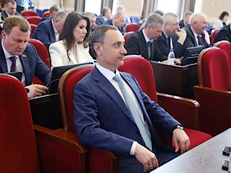 Депутат ЗСК Виктор Тепляков принял участие в заседании кубанского парламента