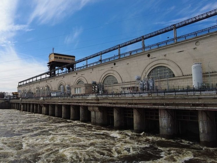 Инженеры подключили мобильный интернет под водой на Нижегородской ГЭС