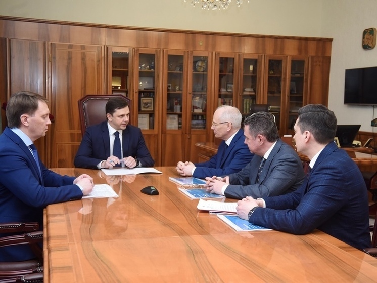 Губернатор Орловщины обсудил финансовые проекты с представителями Центрального банка РФ